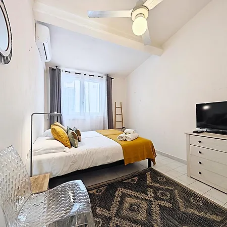 Viva Riviera - 19 Rue Des Freres Pradignac * Cannes